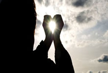 欧洲杯强弱对决:法国力压德国,豪取三连胜